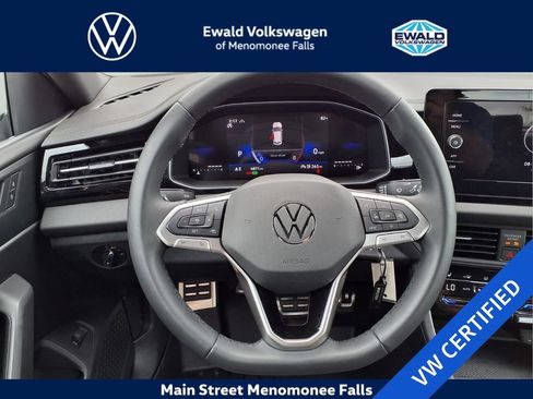 Used 2026 Volkswagen Jetta Sport FWD image 20