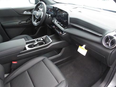 New 2026 Chevrolet Equinox LT w/ Convenience Package II image 14