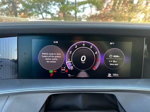 New 2026 Volkswagen Tiguan SE R-Line image 16