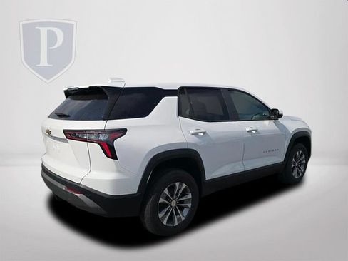 New 2027 Chevrolet Equinox LT FWD image 5