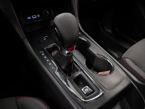 Used 2024 Chevrolet Equinox RS image 34