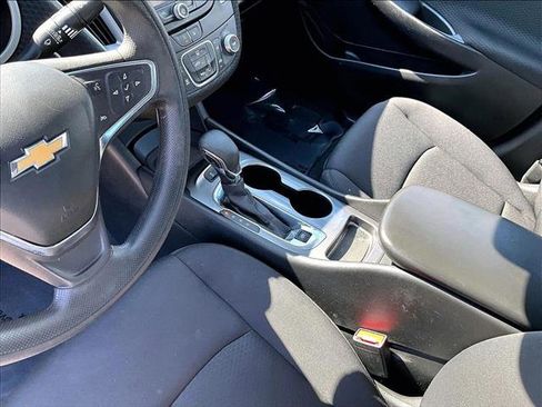 Used 2024 Chevrolet Malibu LS image 12
