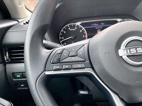 Used 2024 Nissan Sentra SV image 10