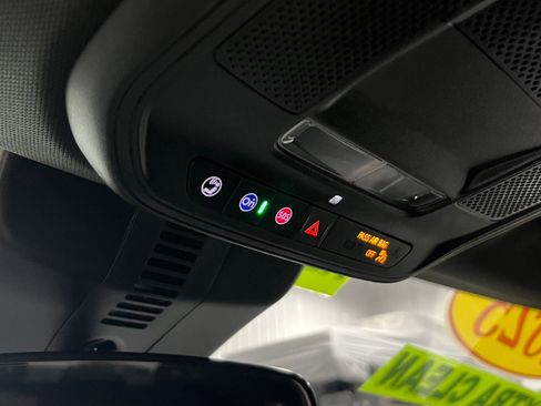 Certified 2025 GMC Acadia Elevation image 16