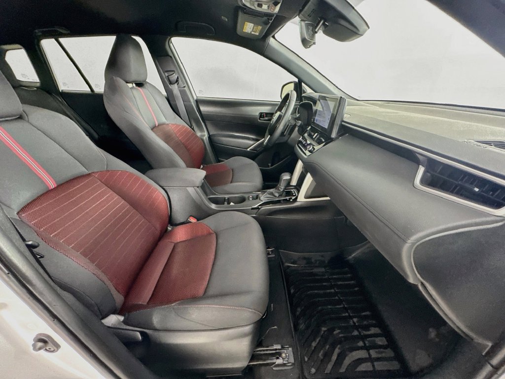 Used 2025 Toyota Corolla Cross AWD Hybrid image 33