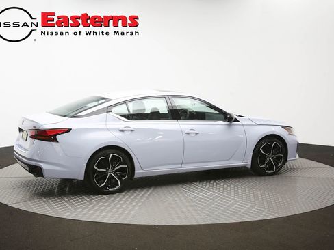 Used 2023 Nissan Altima 2.5 SR w/ SR Premium Package FWD image 43