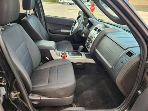 Used 2011 Ford Escape XLT w/ 202A Rapid Spec Order Code AWD/4WD image 19