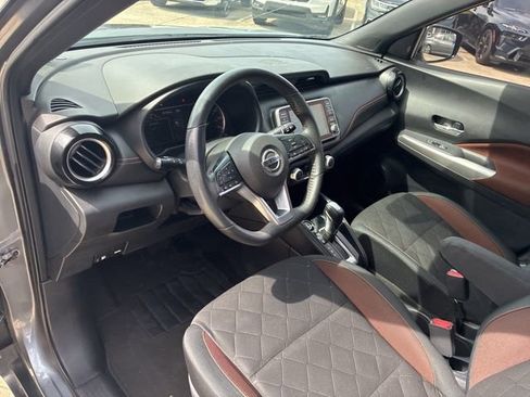 Used 2020 Nissan Kicks SR w/ Exterior Package FWD image 18
