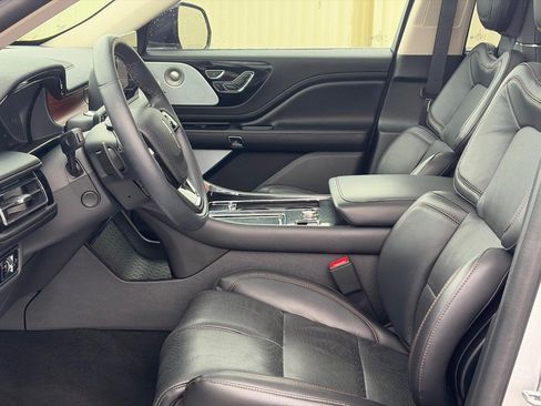 Used 2024 Lincoln Aviator Reserve w/ Equipment Group 201A AWD/4WD image 21