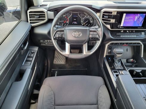 Used 2023 Toyota Tundra SR5 w/ SR5 Convenience Package AWD/4WD image 17