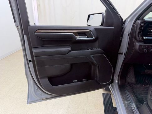 Used 2024 Chevrolet Silverado 1500 LT AWD/4WD image 16