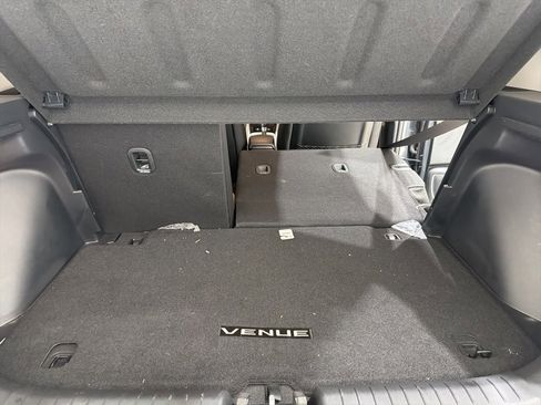 Used 2024 Hyundai Venue SEL image 27