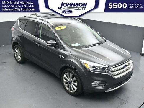 Used 2018 Ford Escape Titanium w/ Ford Safe & Smart Package FWD image 19
