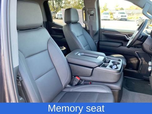 Used 2024 GMC Sierra 1500 SLT image 28