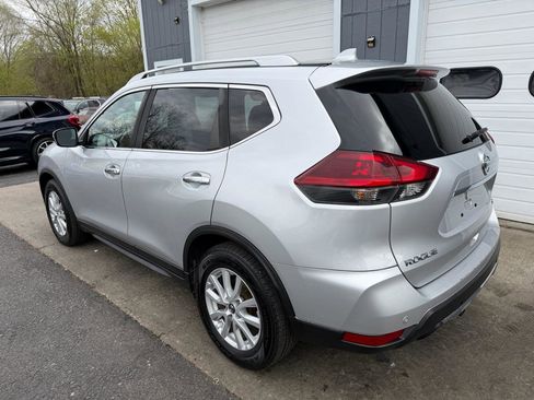 Used 2019 Nissan Rogue SV FWD image 6