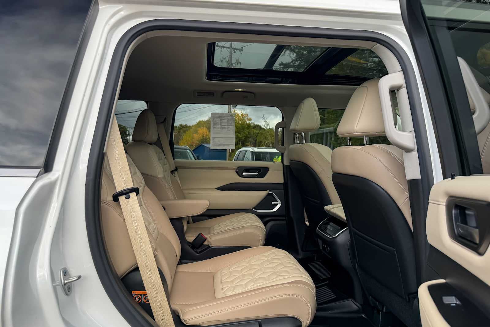 Certified 2026 Nissan Armada Platinum AWD/4WD image 11