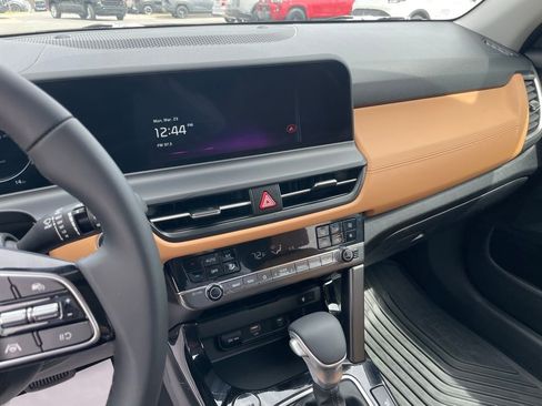New 2026 Kia Seltos EX FWD image 15