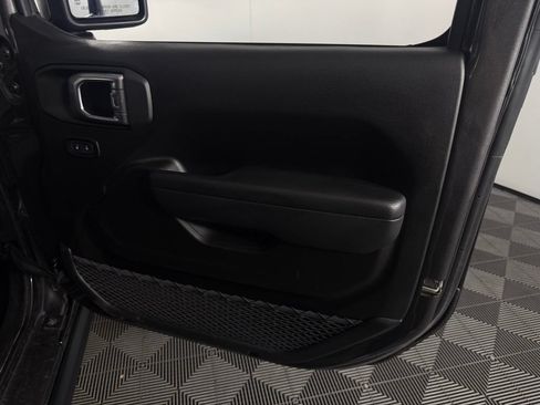 Used 2025 Jeep Wrangler Unlimited Sport S 4xe AWD/4WD image 32