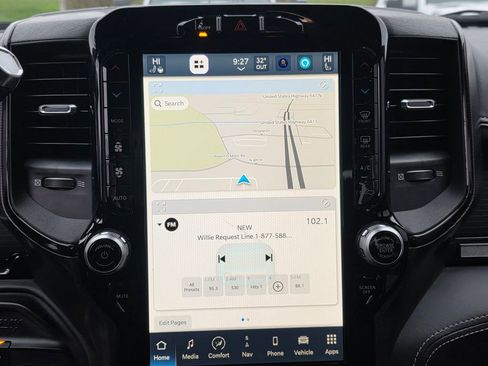 Used 2023 RAM 2500 Limited image 22