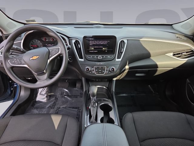 Used 2025 Chevrolet Malibu LT FWD image 12
