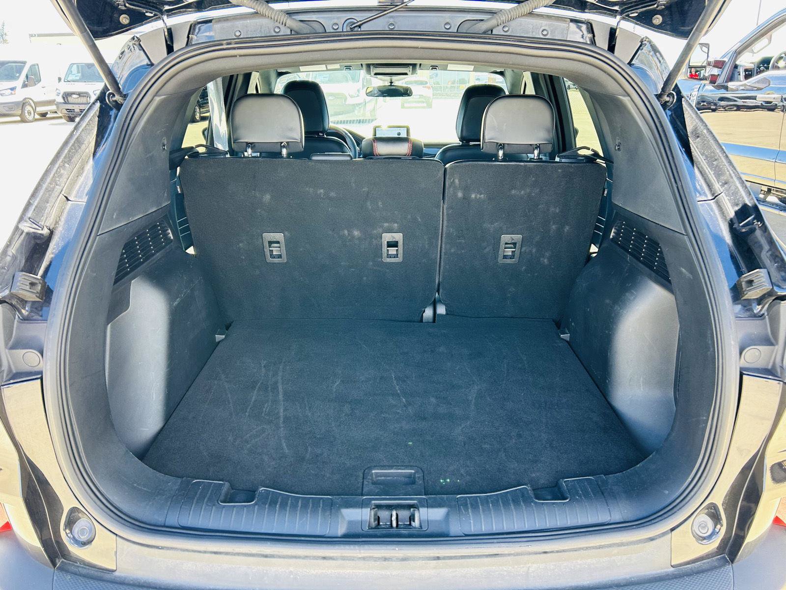 Used 2025 Ford Escape ST-Line FWD image 25