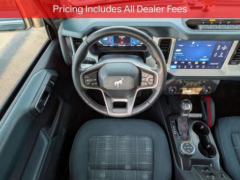 Used 2025 Ford Bronco Heritage Edition AWD/4WD image 16