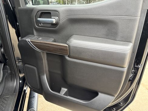 Used 2021 Chevrolet Silverado 1500 RST image 15