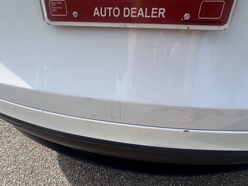 Used 2023 Tesla Model Y Long Range AWD/4WD image 10