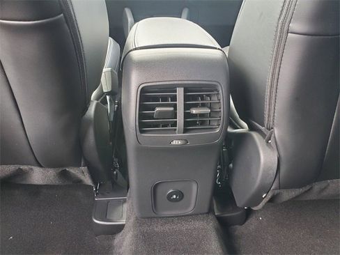 New 2025 Ford Escape SE image 37