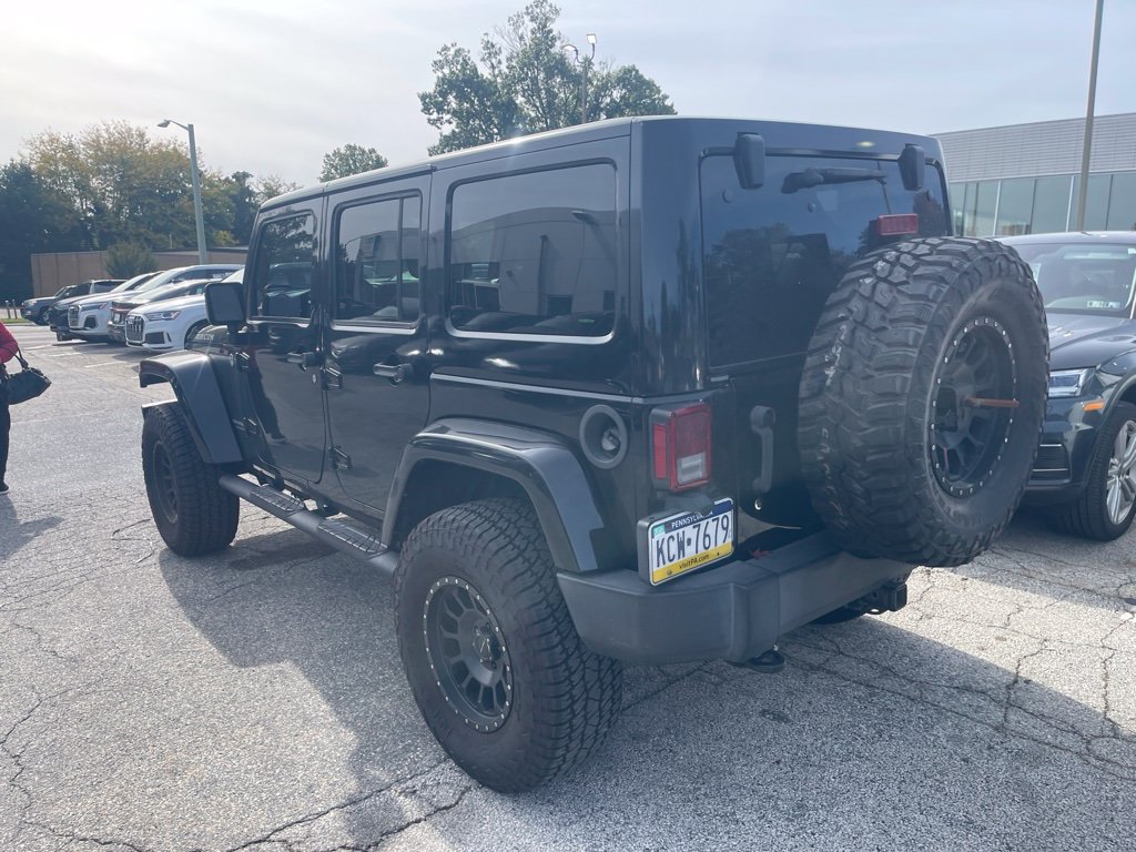Used 2015 Jeep Wrangler Unlimited Rubicon w/ Dual Top Group AWD/4WD image 4