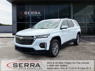 Used 2023 Chevrolet Traverse LT FWD video 1