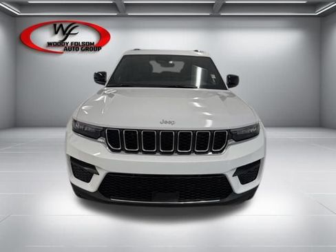 New 2026 Jeep Grand Cherokee Laredo w/ Trailer Tow Package RWD image 2