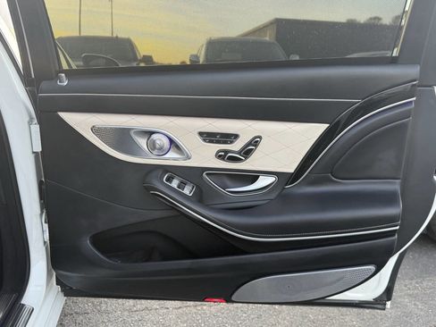Used 2016 Mercedes-Benz Maybach S 600 image 17