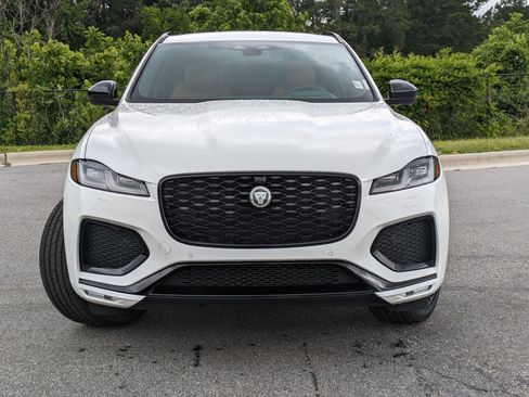 New 2026 Jaguar F-PACE R-Dynamic S image 3