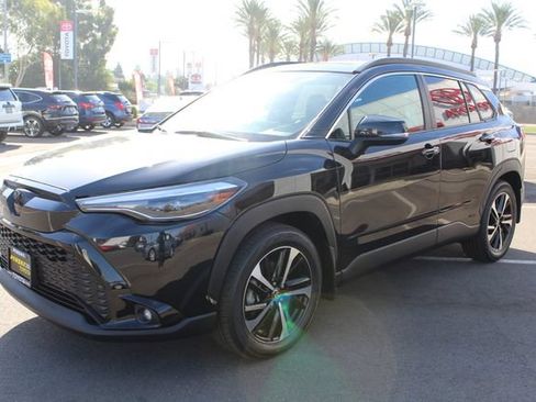 Certified 2024 Toyota Corolla Cross AWD Hybrid w/ Convenience Package image 5