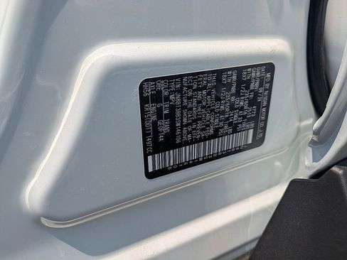 New 2025 Nissan Rogue SV AWD/4WD image 15