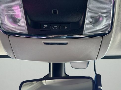 Used 2020 Dodge Durango SXT image 33