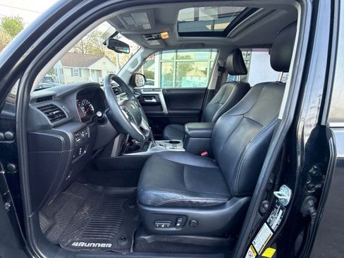 Used 2017 Toyota 4Runner Limited AWD/4WD image 11