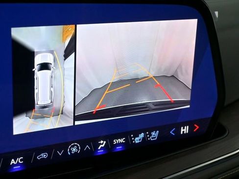 New 2026 Chevrolet Suburban Premier AWD/4WD image 28