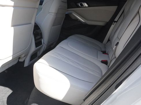 Used 2024 BMW X6 xDrive40i w/ Executive Package AWD/4WD image 35