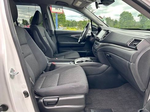Used 2023 Honda Ridgeline Sport image 8