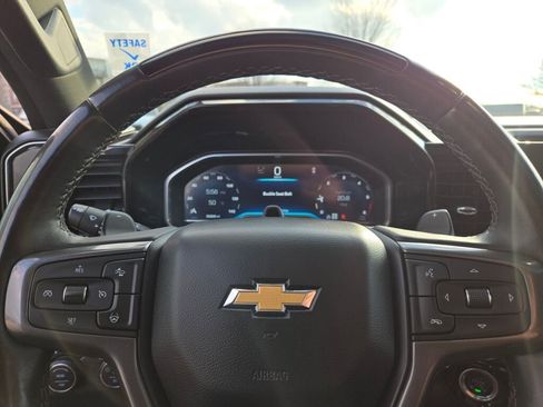Used 2024 Chevrolet Silverado 1500 High Country AWD/4WD image 40