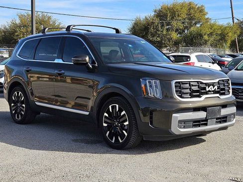 Used 2023 Kia Telluride EX X-Line image 8