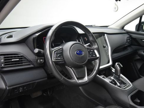 Used 2025 Subaru Outback Premium AWD/4WD image 16