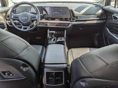 Certified 2025 Kia Sportage EX image 14
