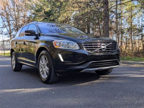 Used 2015 Volvo XC60 T5 Premier image 14