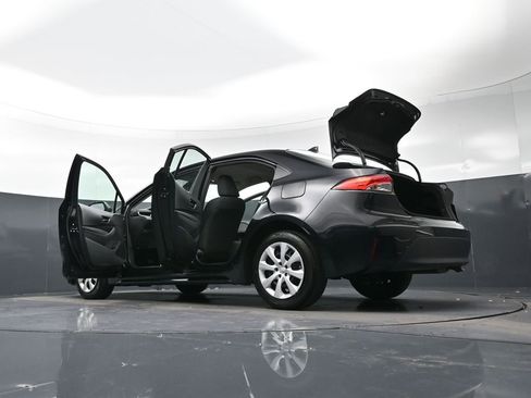 Used 2024 Toyota Corolla LE image 39