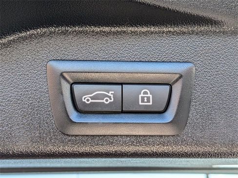 Used 2022 BMW X5 sDrive40i w/ Premium Package image 14