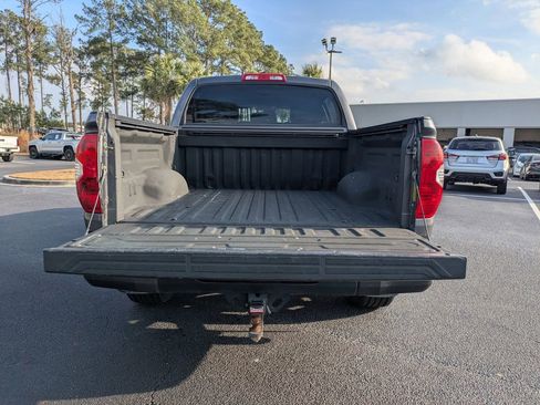 Used 2018 Toyota Tundra Platinum image 12