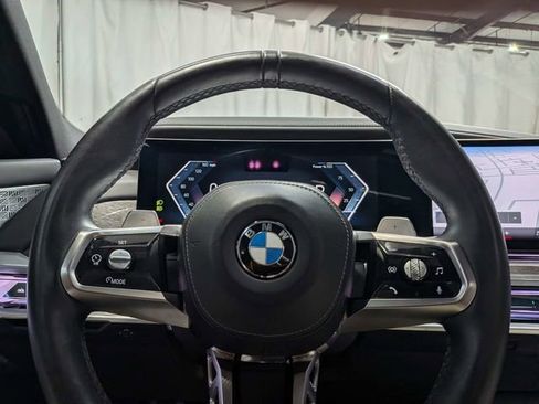 Used 2023 BMW 760i xDrive w/ Luxury Rear Seating Package AWD/4WD image 20